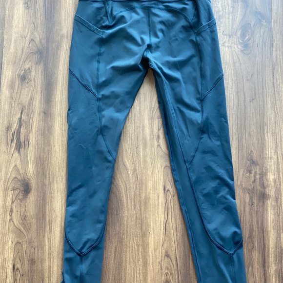 Lululemon all the right places 28’ - Picture 3 of 4